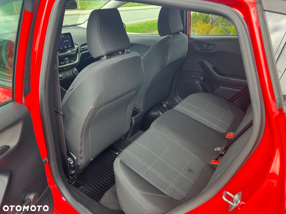 Ford Fiesta 1.1 S&S TITANIUM - 28
