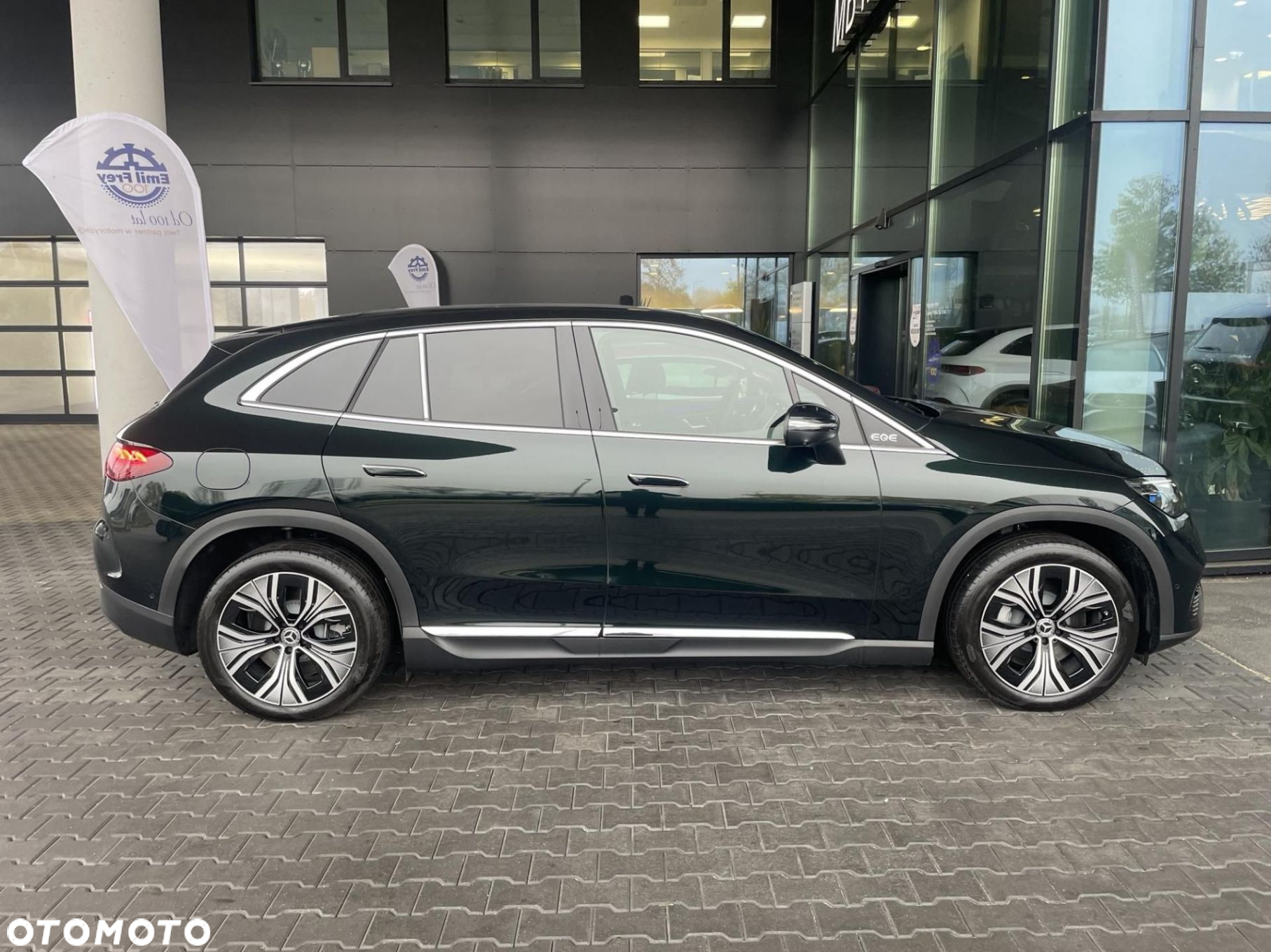 Mercedes-Benz EQE - 3