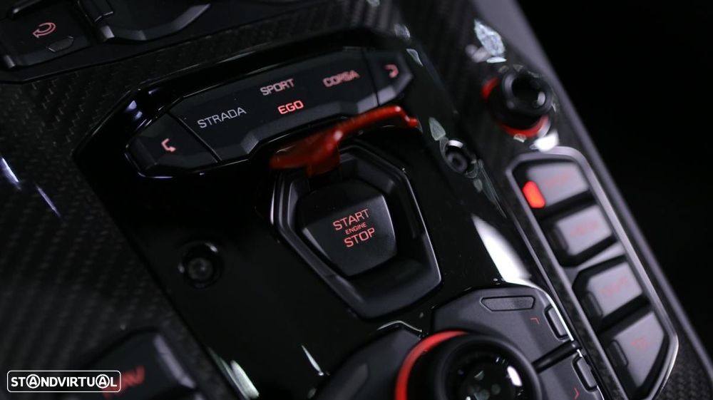 Lamborghini Aventador SVJ Roadster - 22