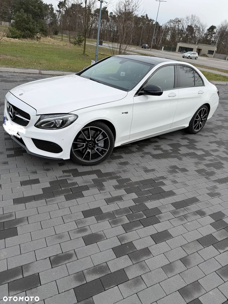 Mercedes-Benz Klasa C AMG 43 4Matic 9G-TRONIC - 37