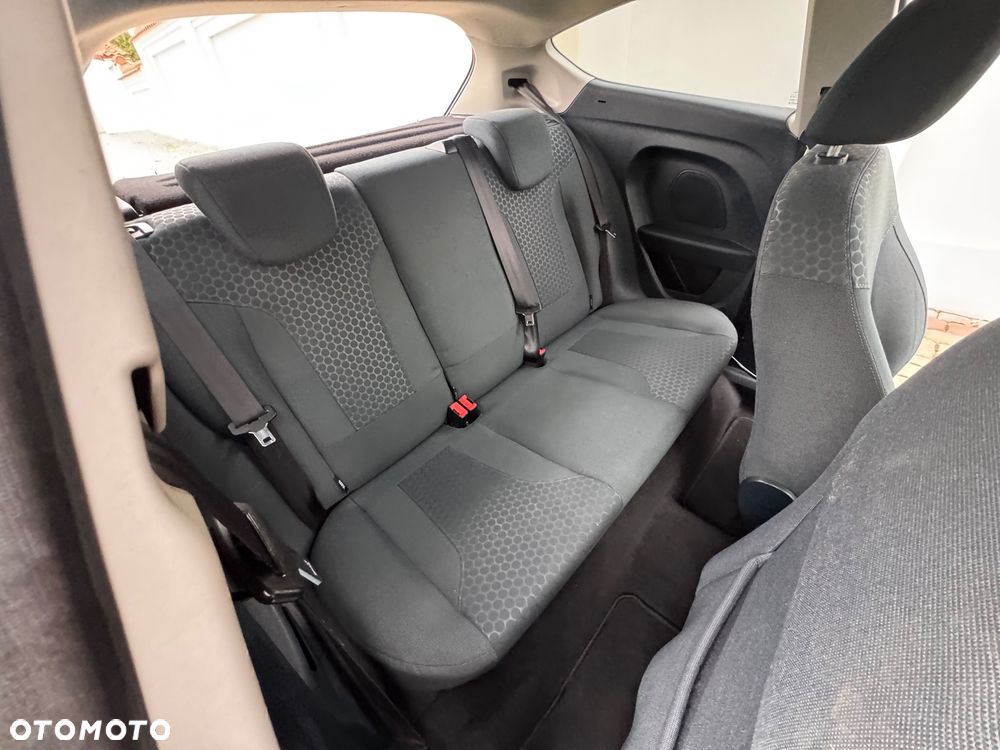 Ford Fiesta - 24
