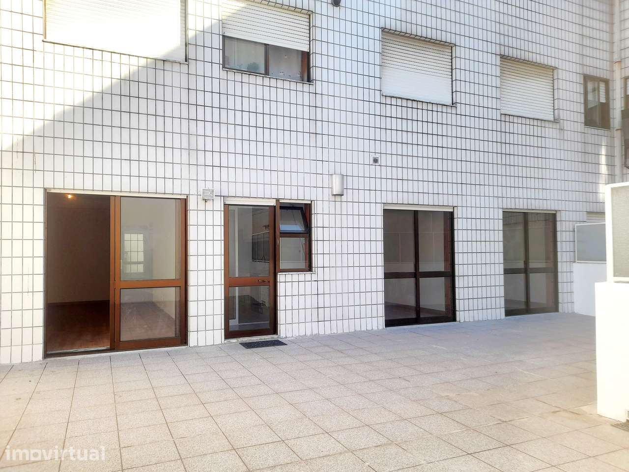 Apartamento T2 com Terraço e Garagem em Ermesinde - Grande imagem: 3/18