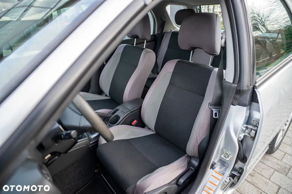 Subaru Impreza SW 2.0 RC - 31