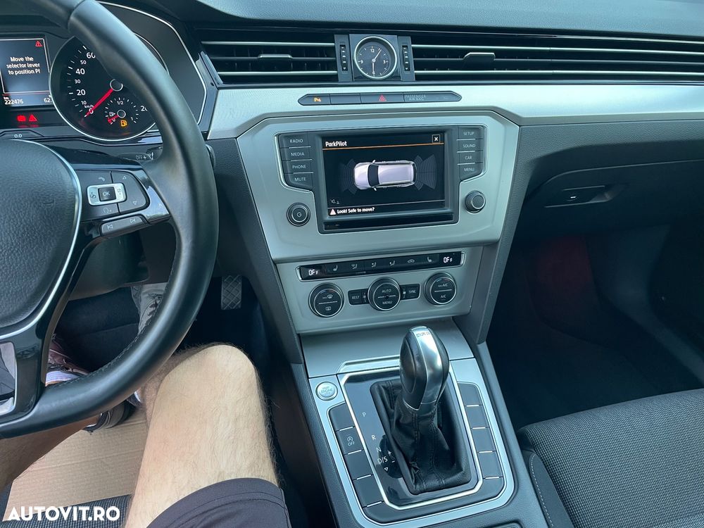Volkswagen Passat - 8