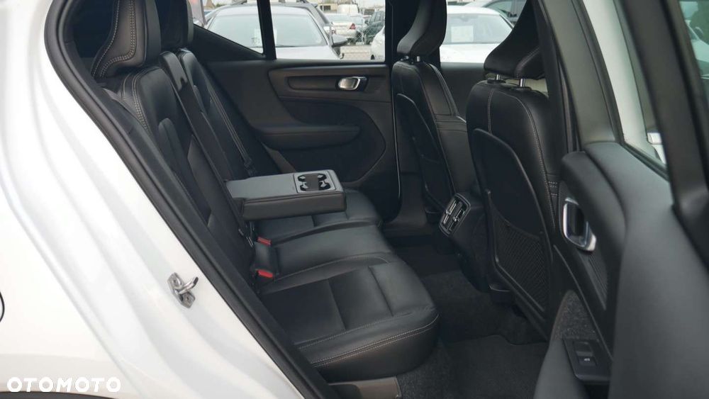 Volvo XC 40 - 20