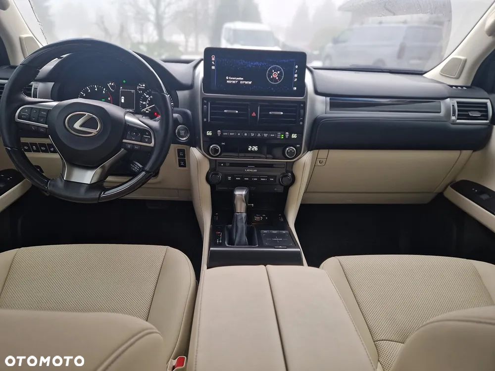 Lexus GX - 10