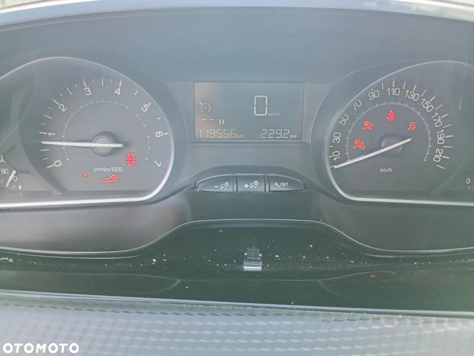 Peugeot 2008 1.2 Pure Tech Access - 10