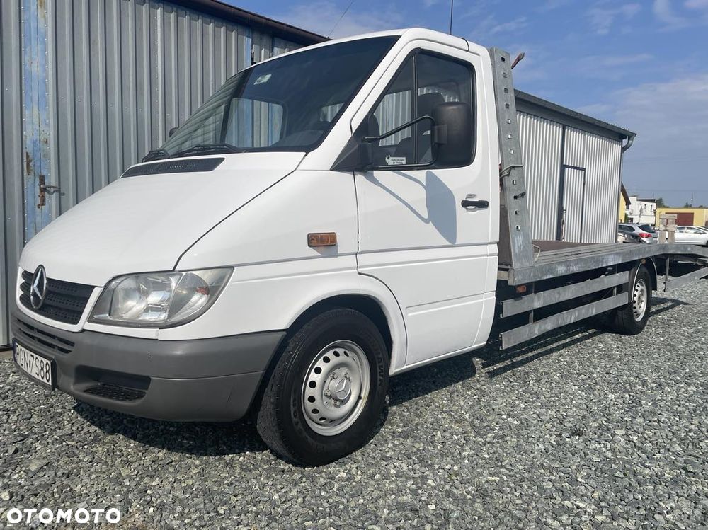 Mercedes-Benz Sprinter - 4