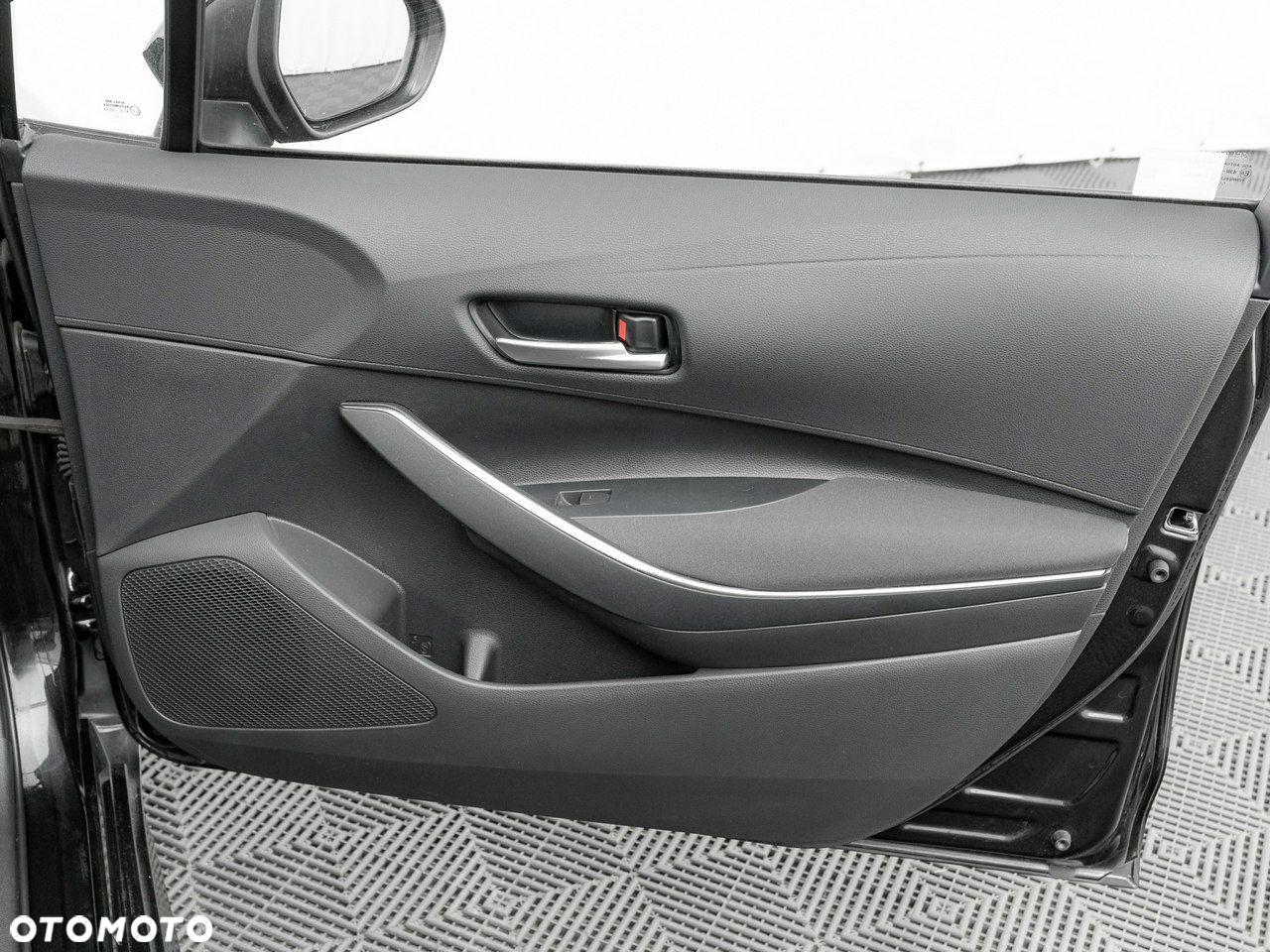 Toyota Corolla 1.8 Hybrid GPF Comfort - 32