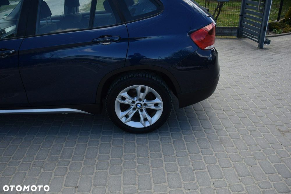 BMW X1 sDrive18d - 11