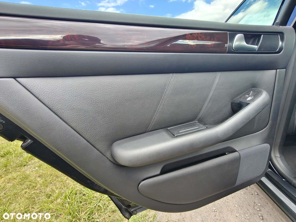 Audi A6 Limousine 2.4 Multitronic - 11