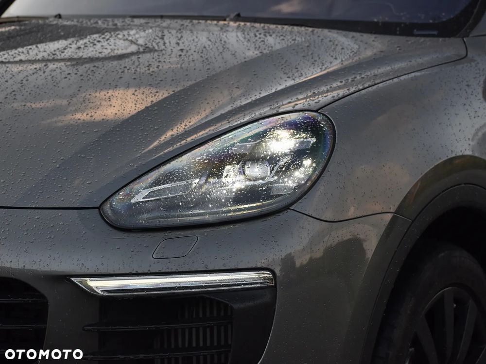 Porsche Cayenne S Diesel - 4