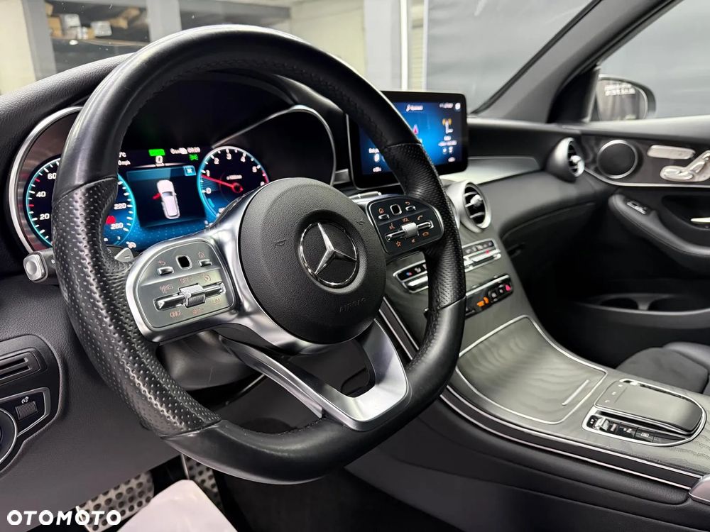 Mercedes-Benz GLC 300 de 4-Matic Business Edition - 15