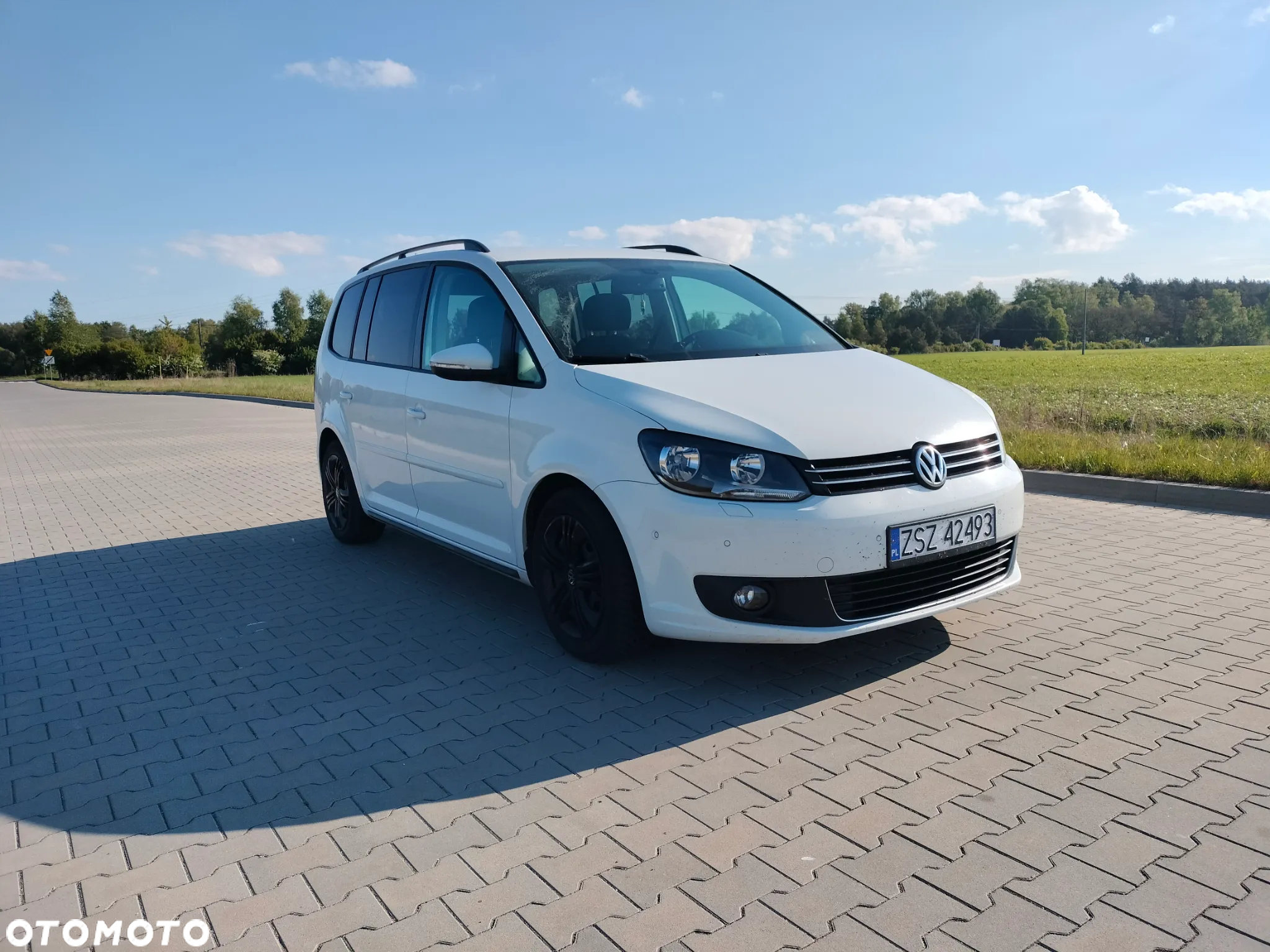 Volkswagen Touran 1.6 TDI DPF BlueMotion Technology Highline - 11