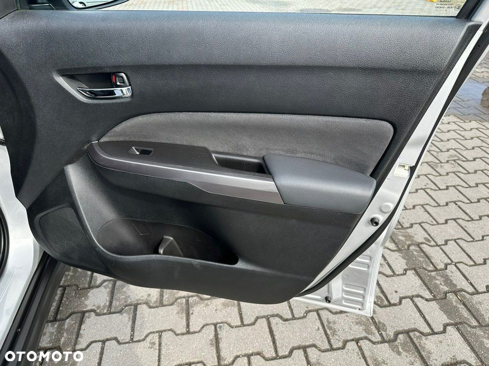 Suzuki Vitara - 12
