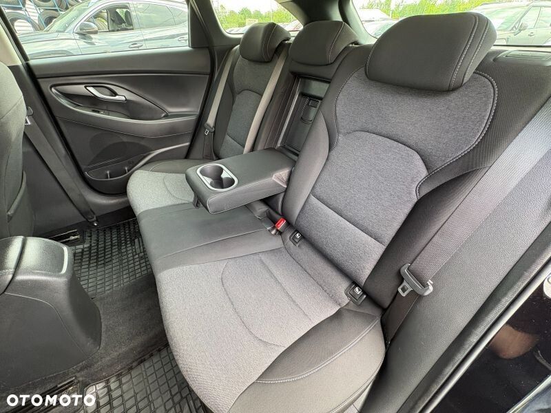 Hyundai i30 1.5 T-GDI 48V Smart DCT - 12