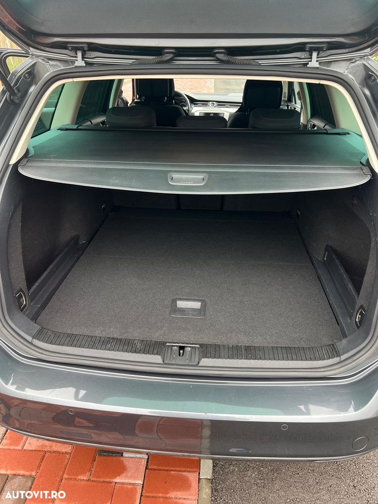 Volkswagen Passat Variant 2.0 TDI DSG (BlueMotion Technology) Comfortline - 8