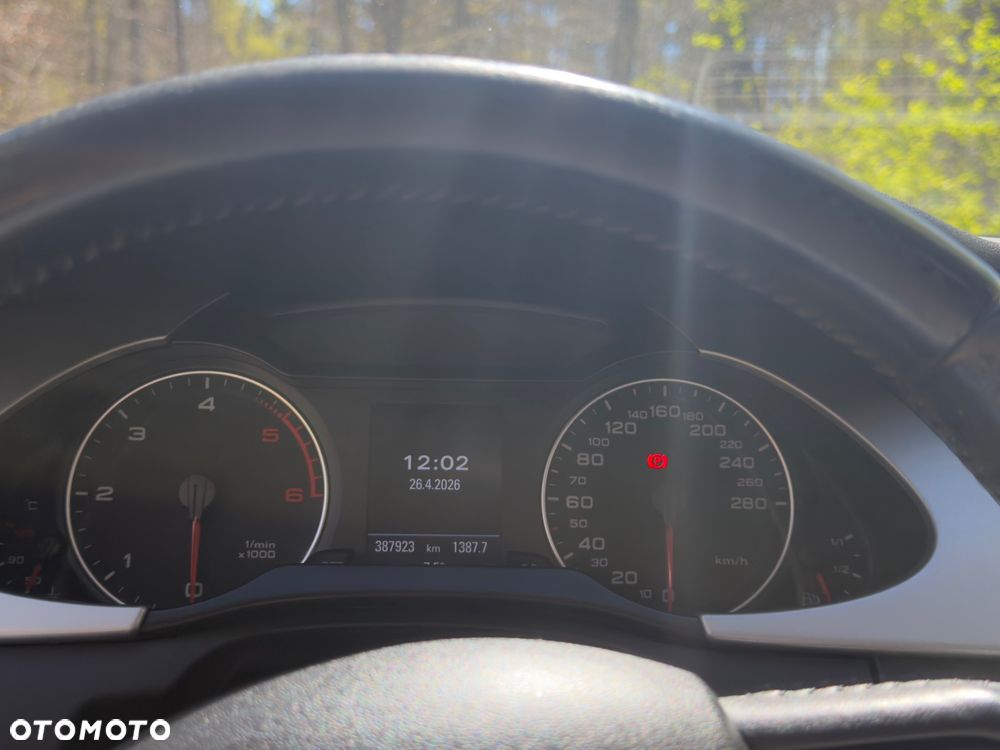 Audi A4 Avant 2.0 TDI - 9