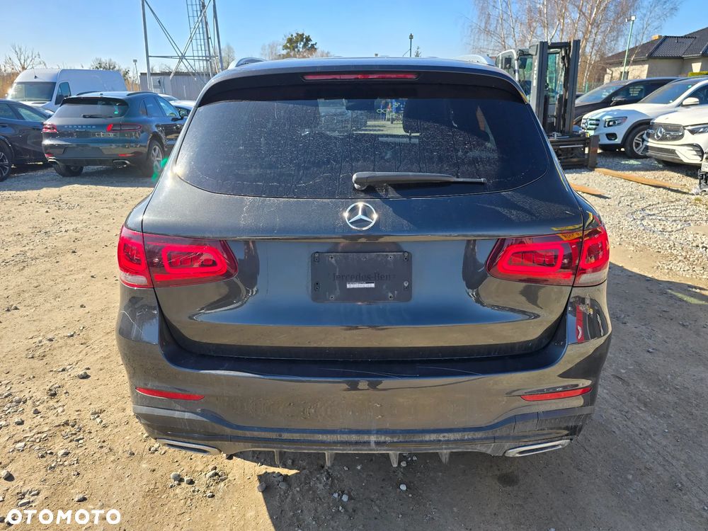 Mercedes-Benz GLC 300 4Matic 9G-TRONIC Edition Avantgarde - 12