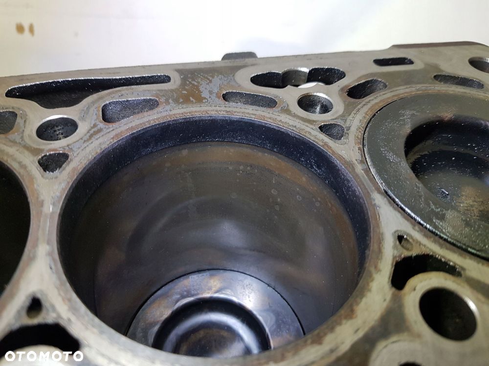 dół silnika blok vw audi seat skoda 2.0 tdi det - 9