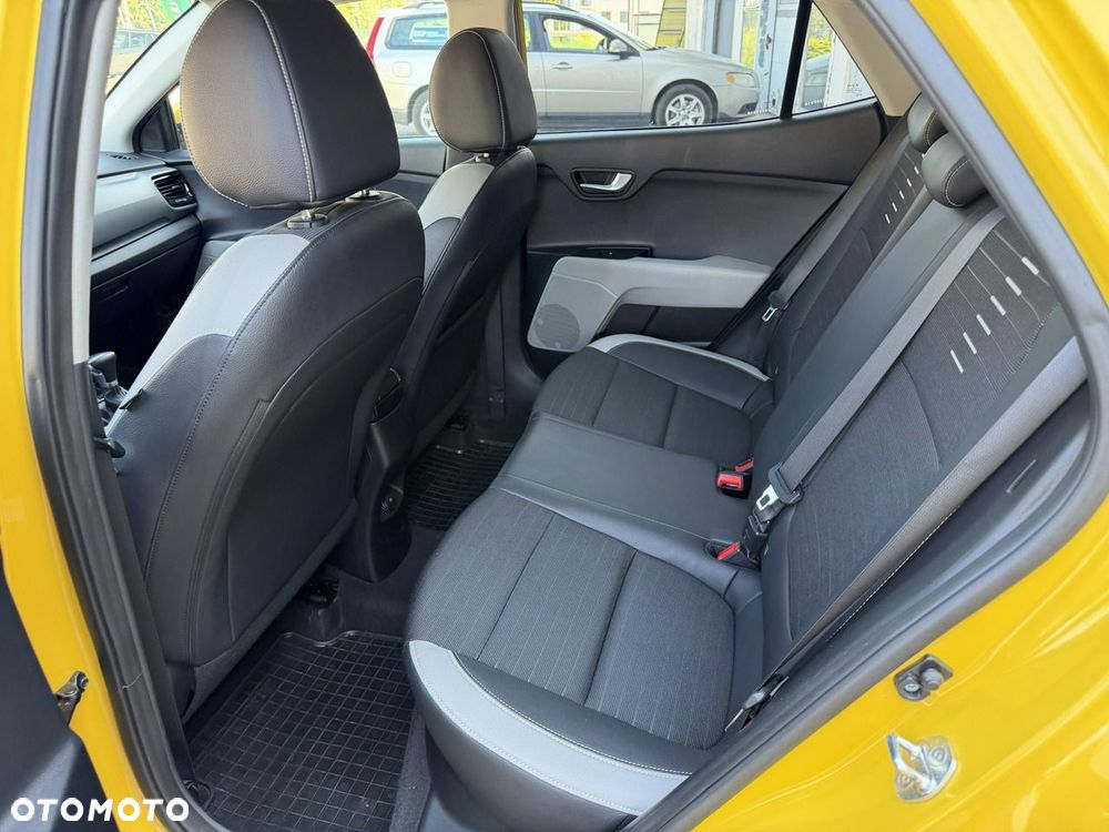 Kia Stonic 1.0 T-GDI DCT OPF Platinum Edition - 32
