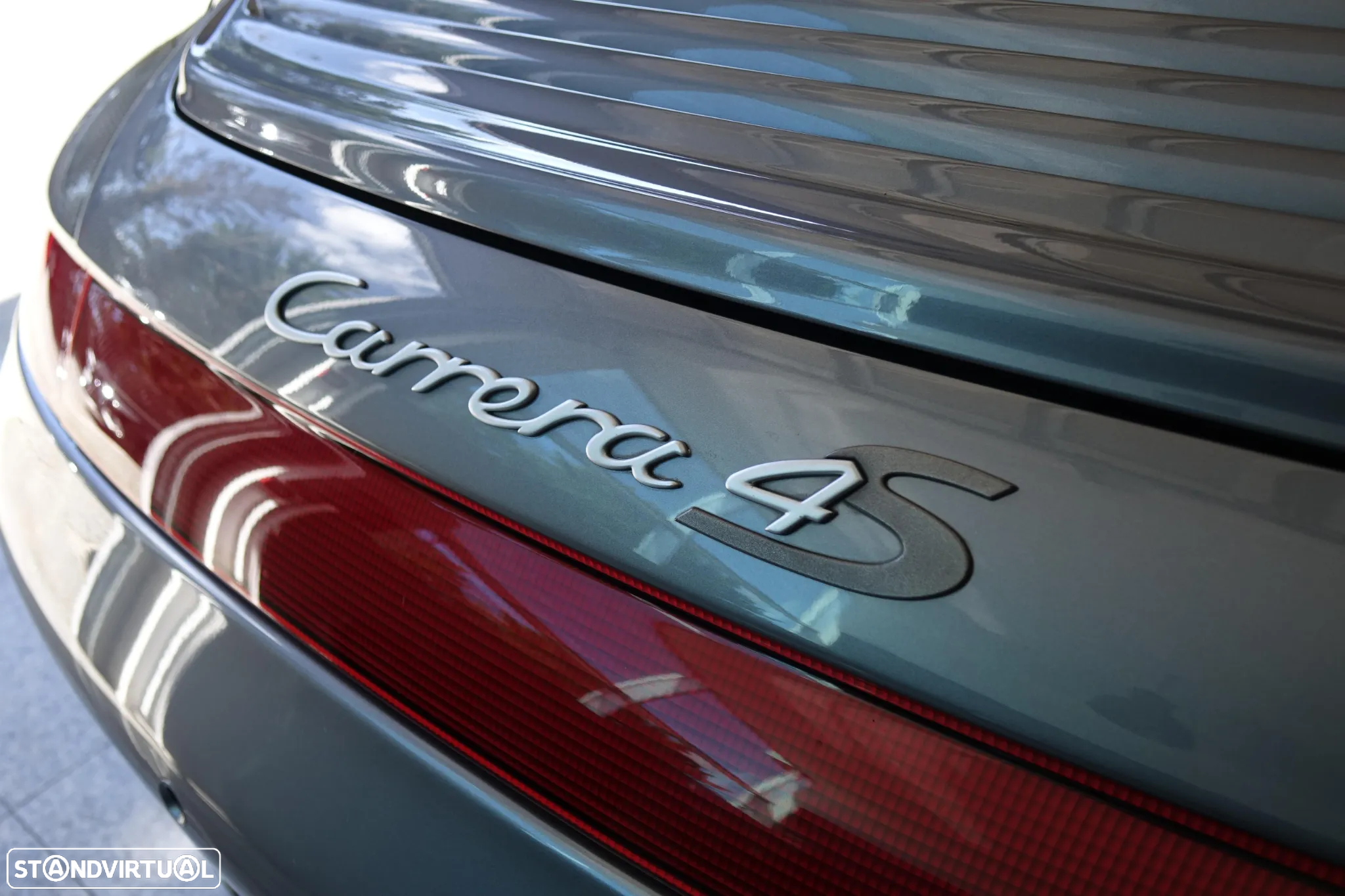 Porsche 911 (996) Carrera 4 S - 10