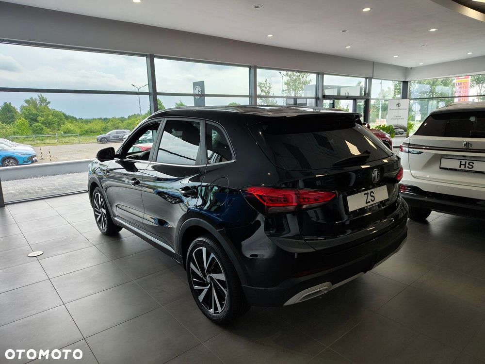 MG ZS Hybrid+ - 3