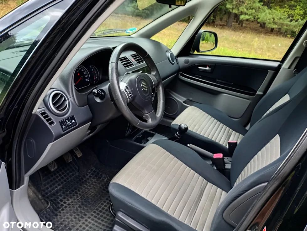 Suzuki SX4 1.6 VVT 4x4 Comfort - 9