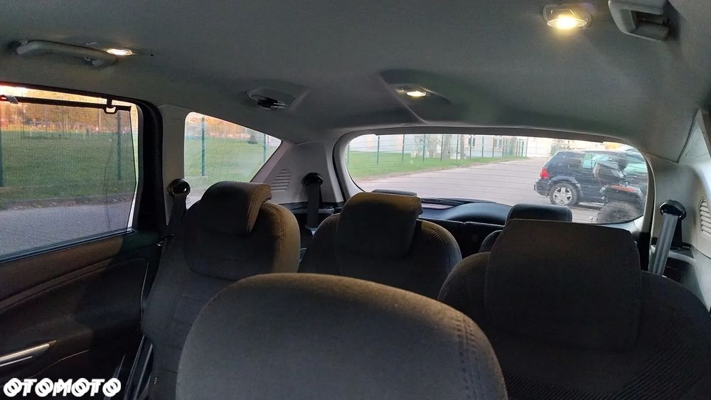 Ford S-Max 2.0 TDCi DPF Titanium - 6