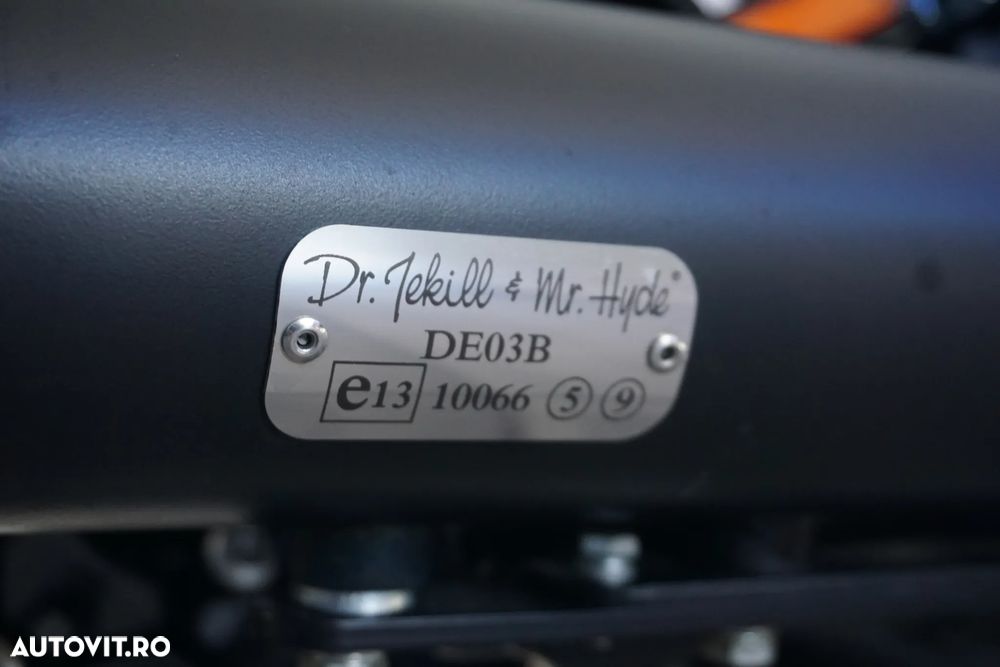 Harley-Davidson Softail Breakout FXSB - 12