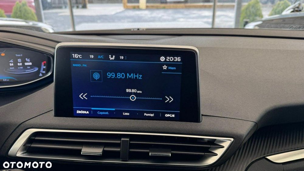 Peugeot 3008 1.2 PureTech Road Trip S&S - 38