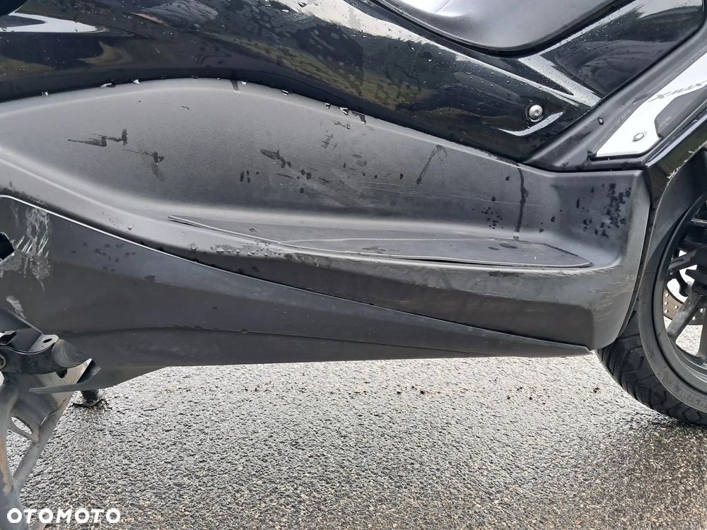 Yamaha X-max - 11