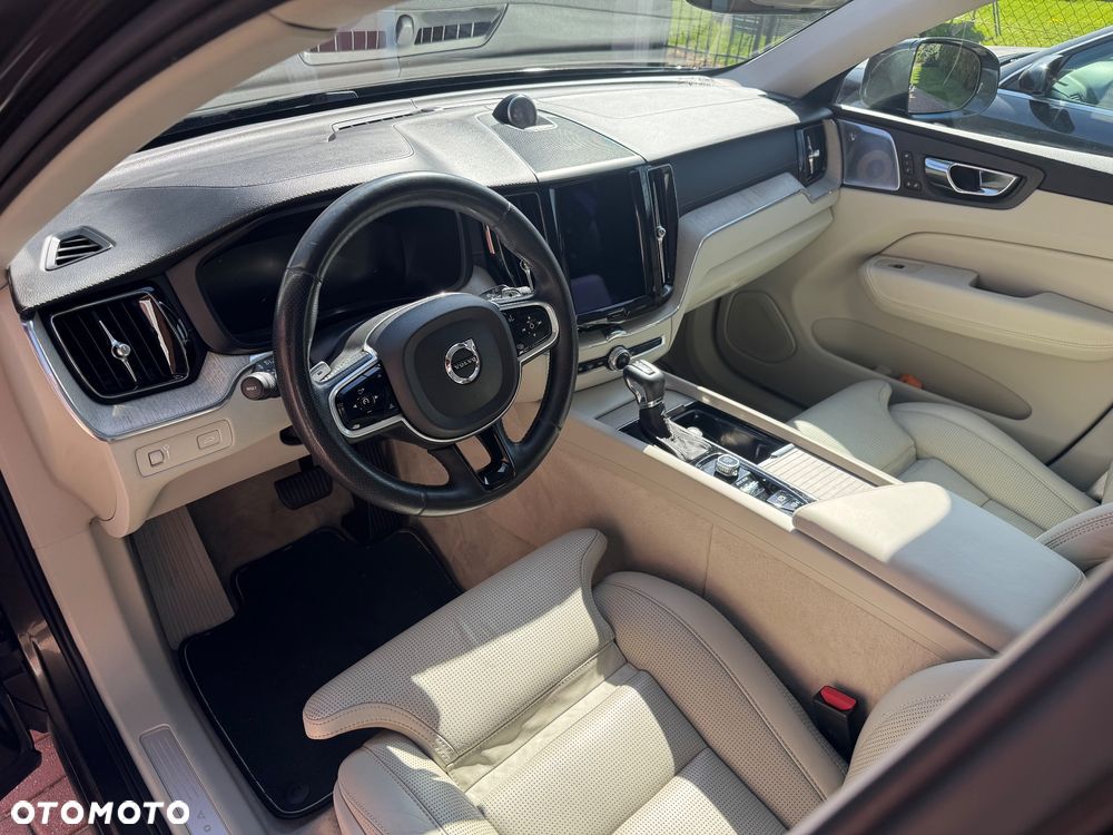 Volvo XC 60 D5 AWD Geartronic Inscription - 8