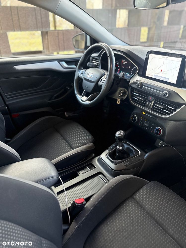 Ford Focus 1.5 EcoBoost Trend Edition Business - 14