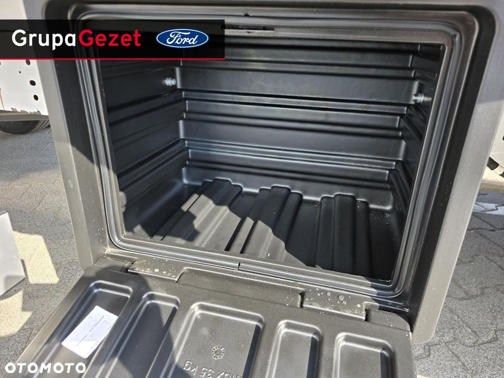Ford Transit - 11