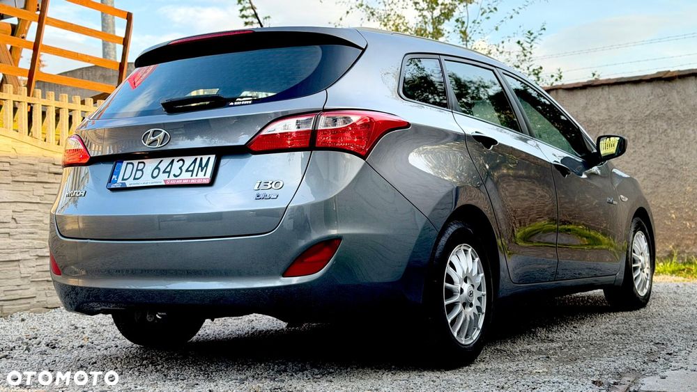 Hyundai i30 blue 1.6 CRDi Style - 8