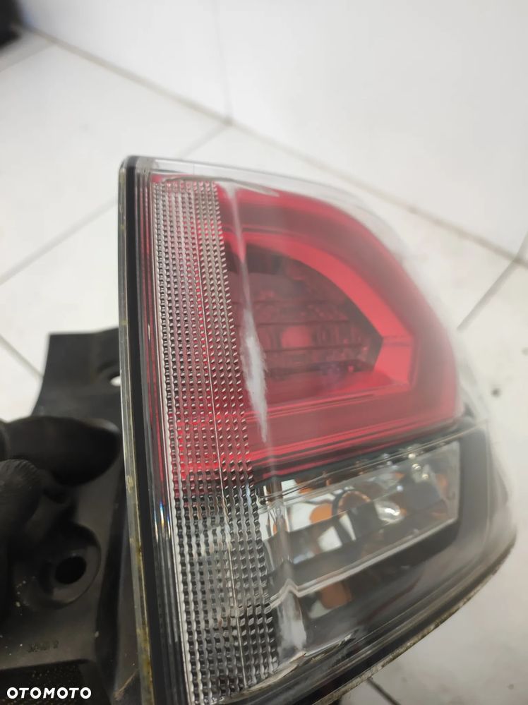Lampa prawa tył tylna led Toyota RAV 4 IV lift - 5