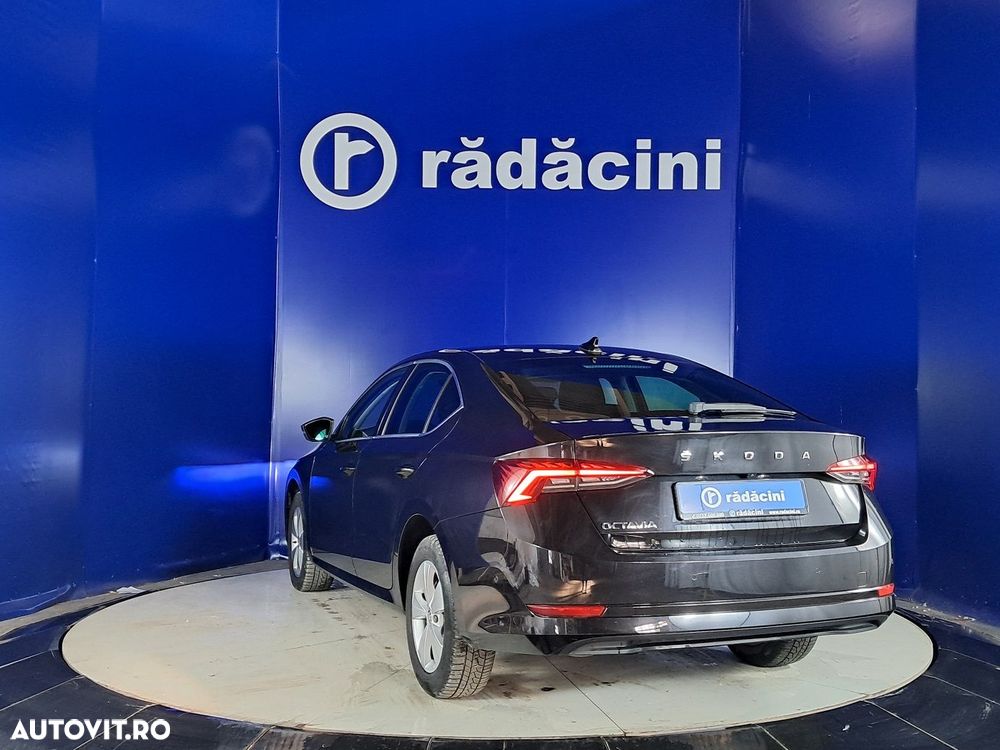Skoda Octavia - 3