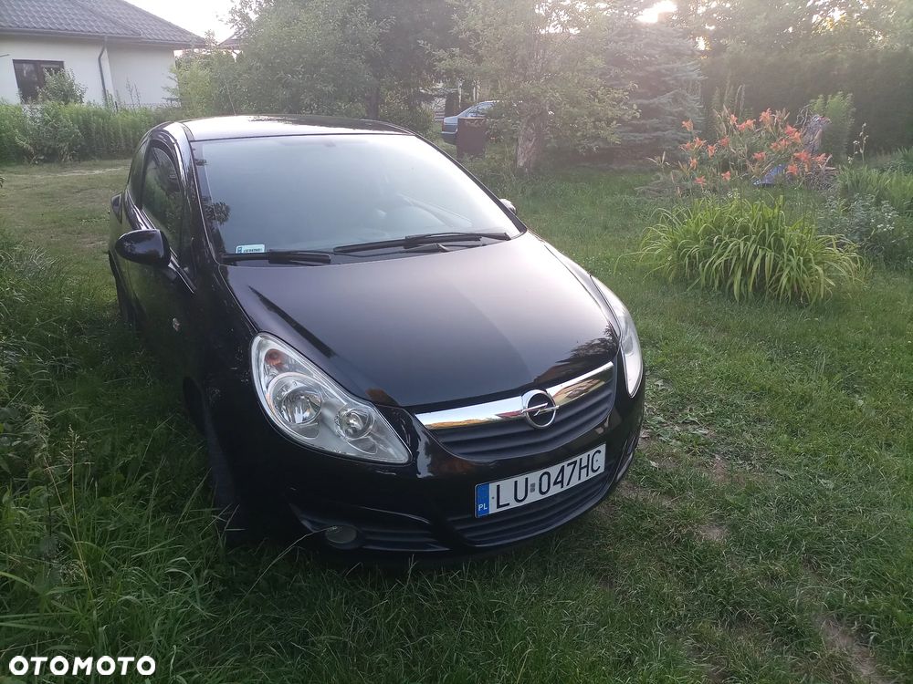 Opel CORSA - 1