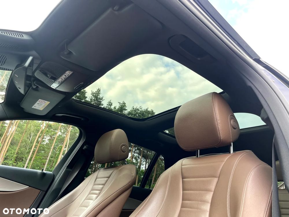 Mercedes-Benz Klasa E 220 d 4Matic 9G-TRONIC Avantgarde - 19
