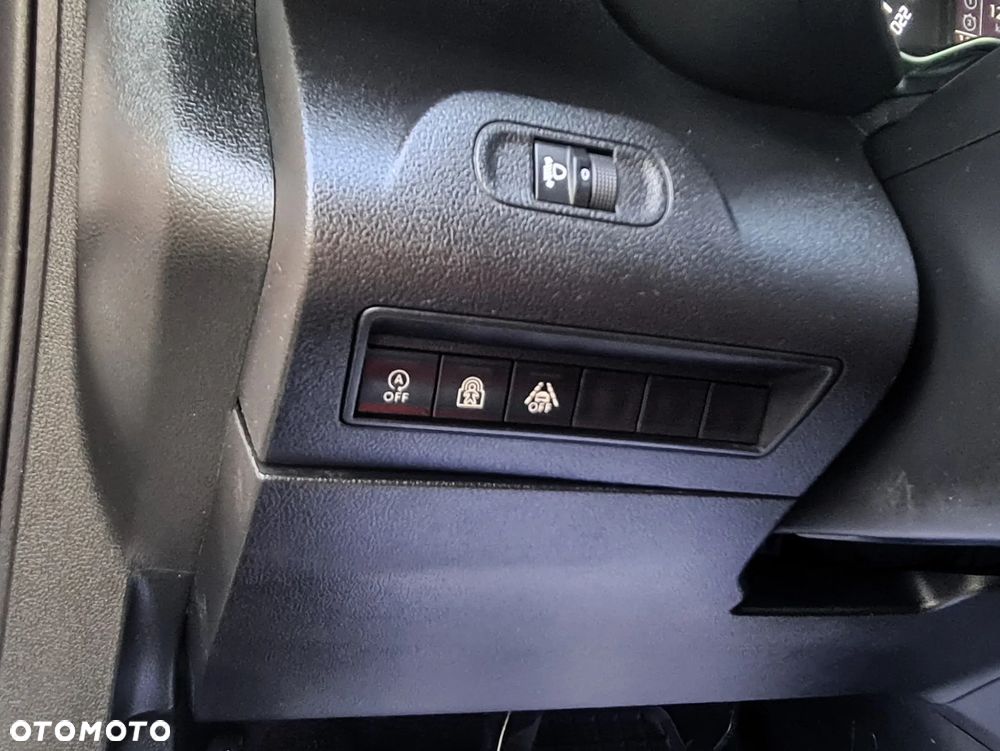 Citroën Berlingo XL BlueHDi 130 SHINE - 32