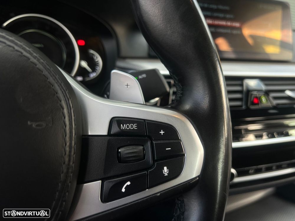 BMW 530 e iPerformance Pack M - 21