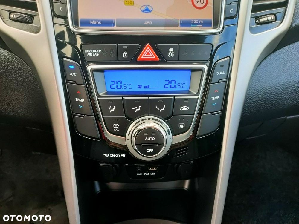 Hyundai i30 - 32