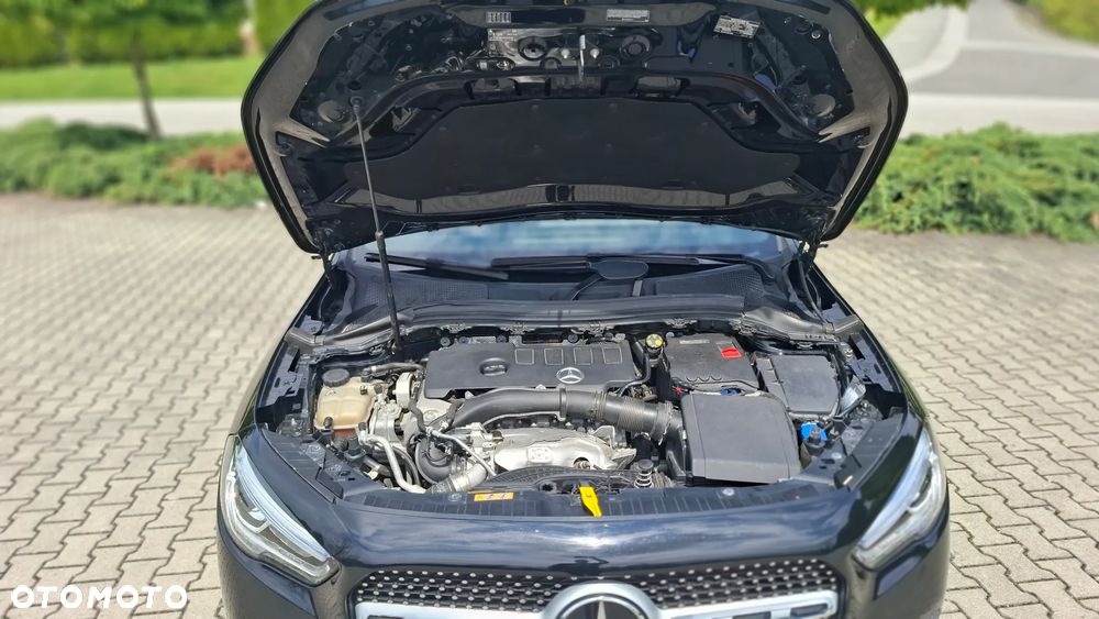 Mercedes-Benz GLA 250 4-Matic - 11