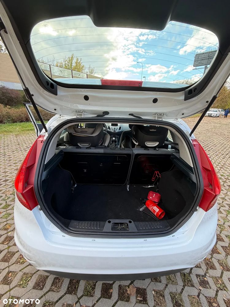Ford Fiesta - 15