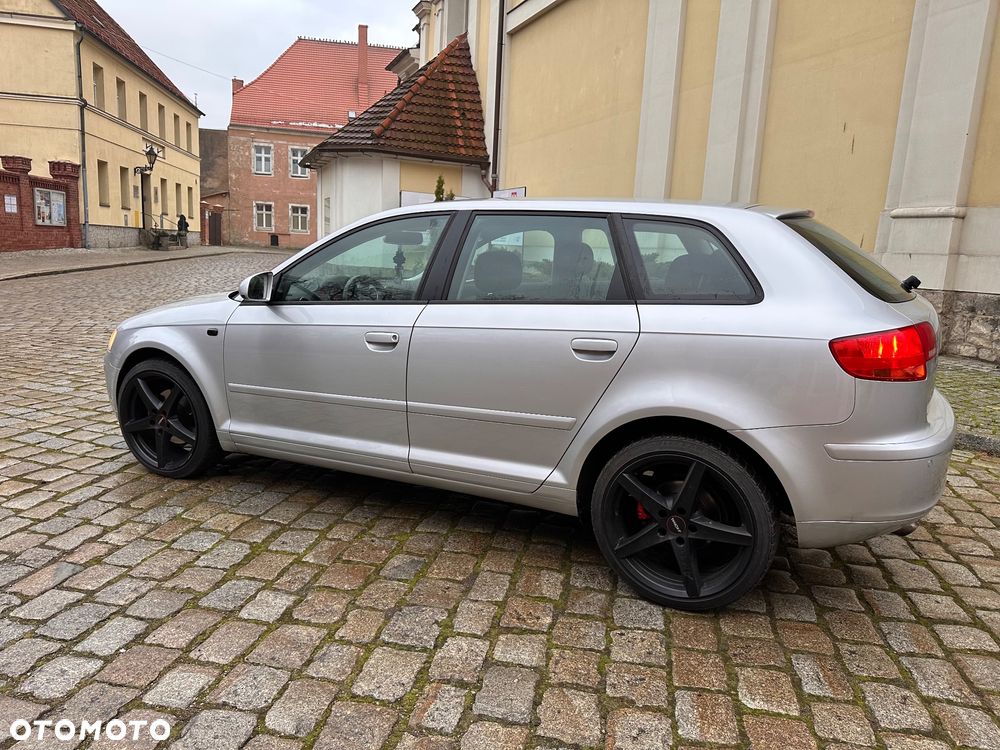 Audi A3 Sportback 2.0 TDI DPF Attraction - 2