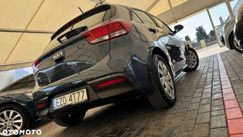 Kia Rio - 21