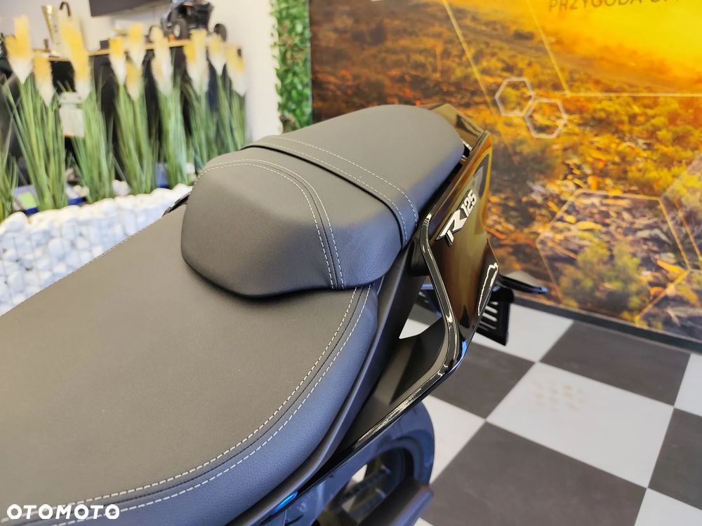 VOGE R125 - 21