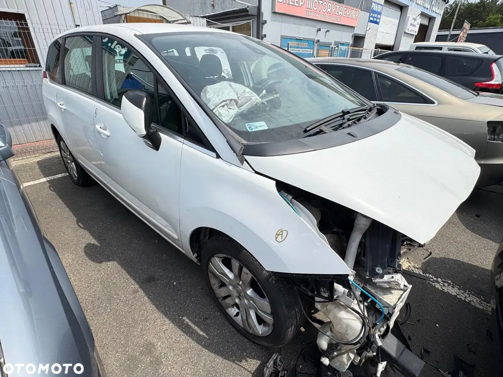 Peugeot 5008 I poj. 1.6 Diesel 112 KM - kod lakieru EWPB , kod silnika 9HR -cały na CZĘŚCI - 4