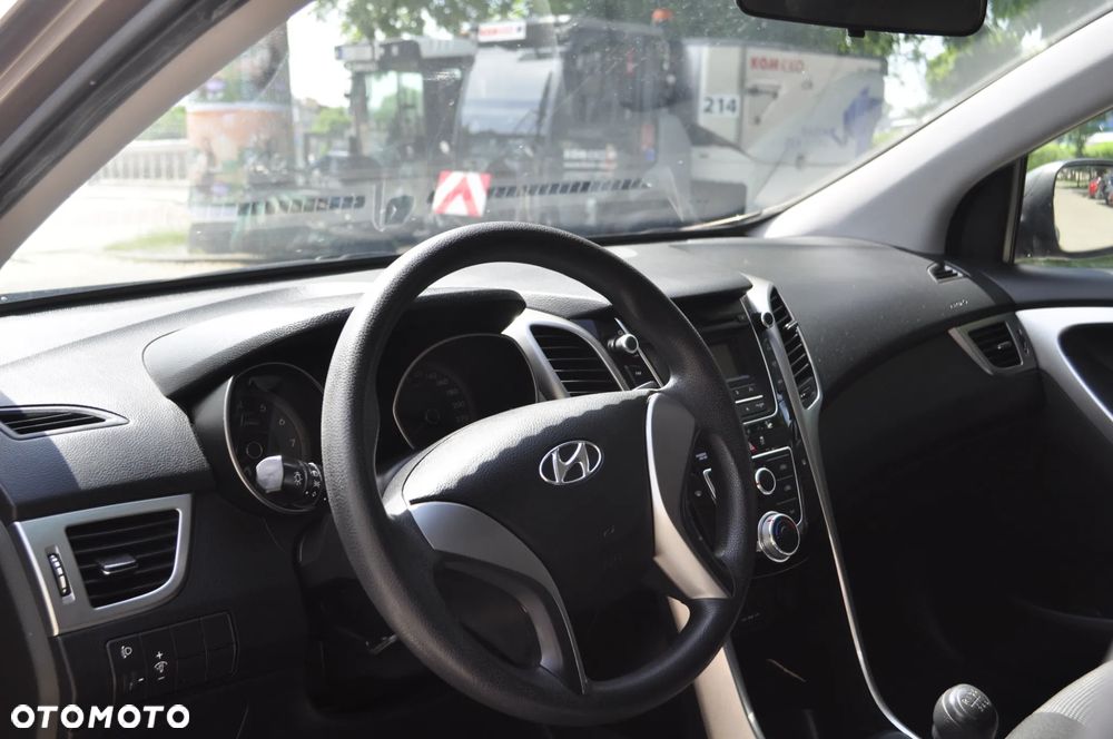 Hyundai i30 1.4 Classic - 6